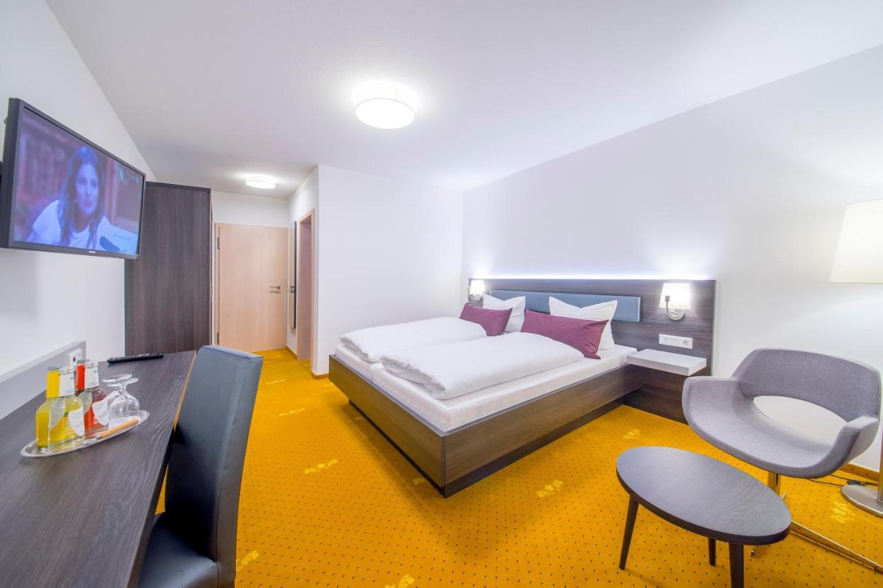 Hotel Nuernberger Hof Neumarkt in der Oberpfalz Buitenkant foto